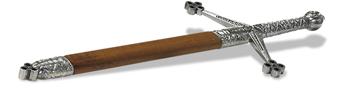 KE904 Scottish Claymore Steel Dagger Sheathed in Wood Scabbard