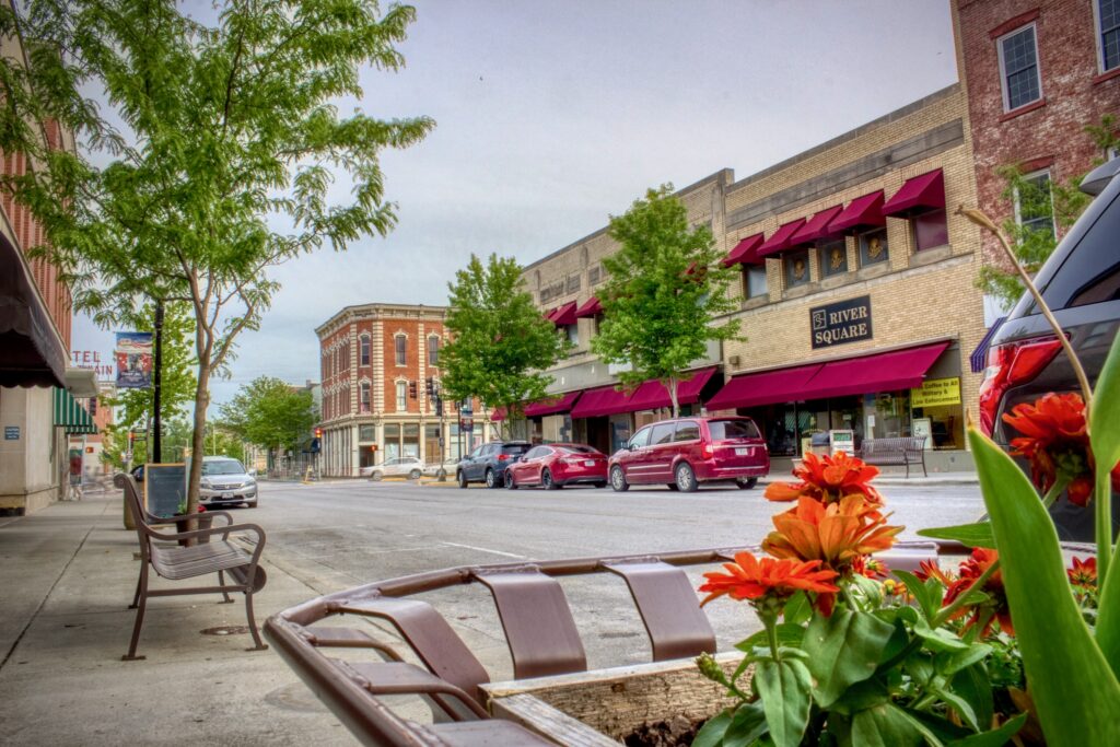 NobleWares building. 101 N Main St, Hannibal, MO 63401